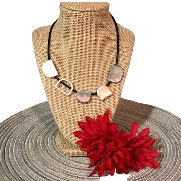 𝅺gorgeous Statement Necklace - Picture 1 of 7